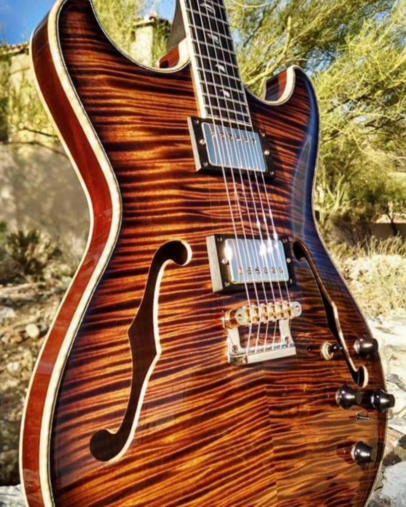 Knaggs Guitars News: 12/08/2023
