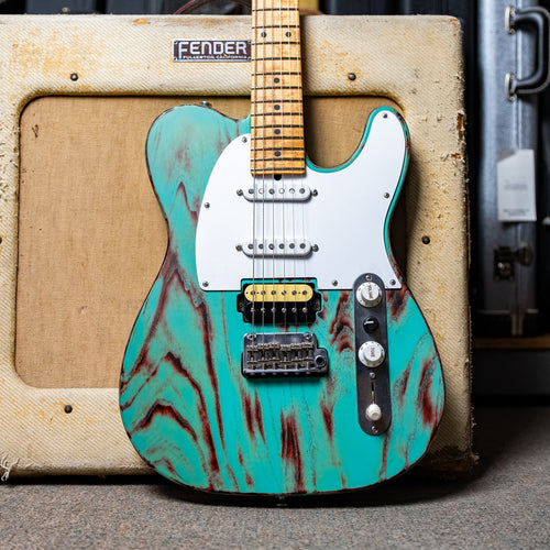James Tyler USA Tylerbastar in Barn Find finish Birdseye Maple neck, and Tummy & arm contours