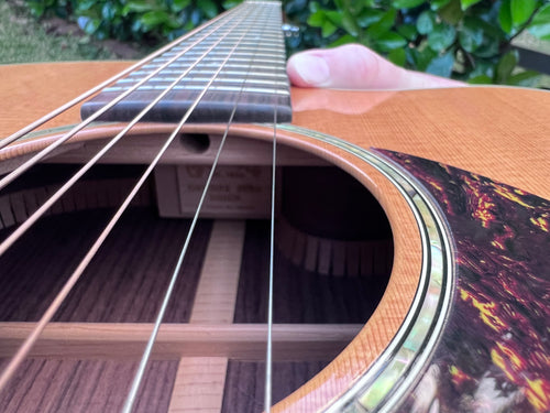 Martin OMC16RE-Aura (Second Hand)