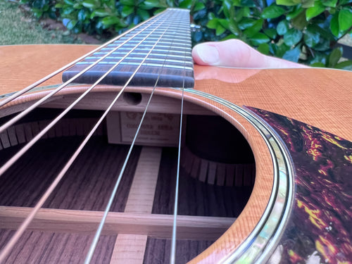 Martin OMC16RE-Aura (Second Hand)