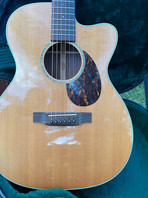 Martin OMC16RE-Aura (Second Hand)