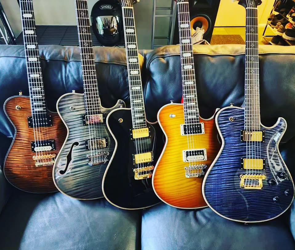 Knaggs Guitars News: 04/10/2023