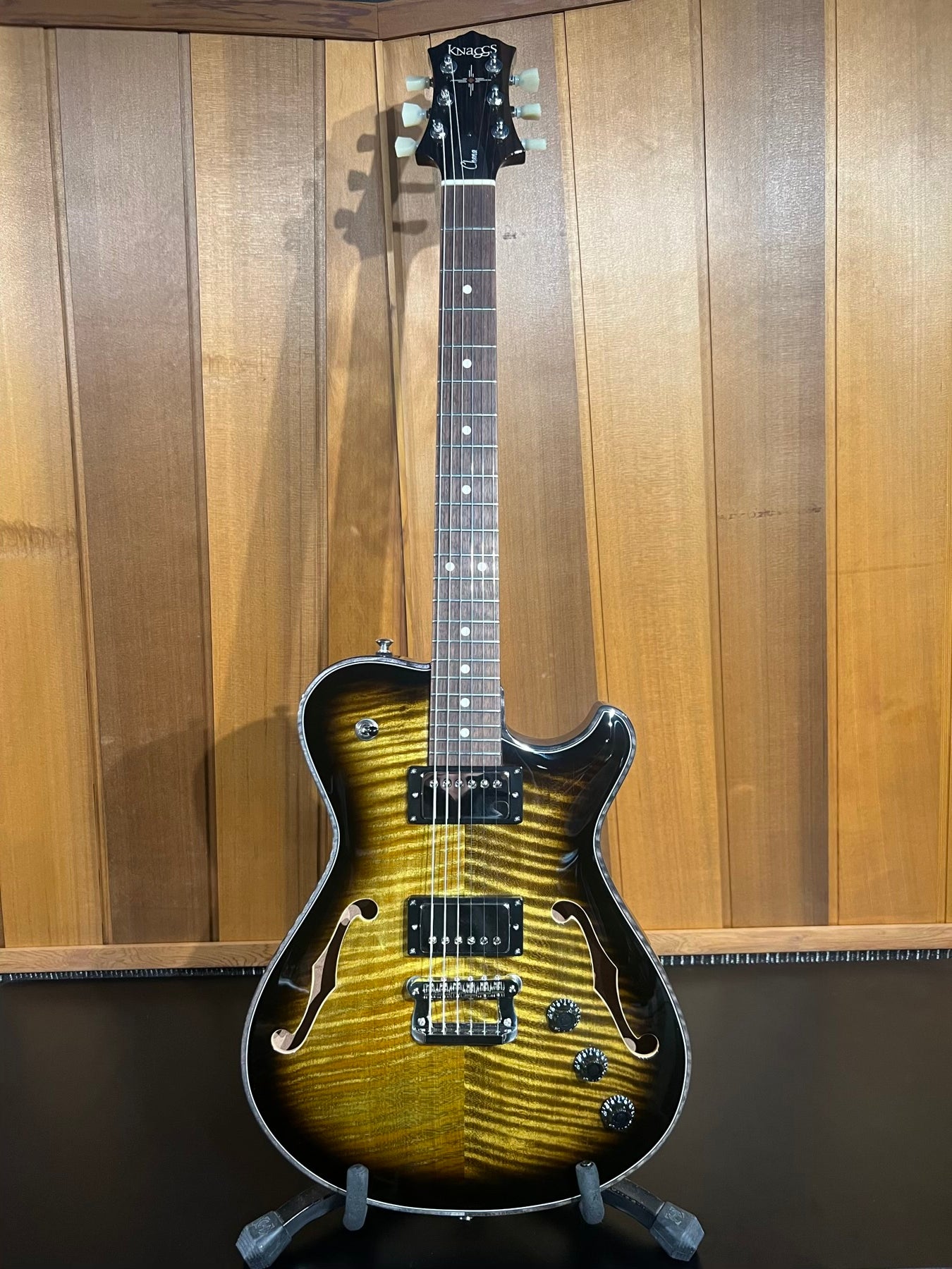 Knaggs Guitars - Chena #443 in Sunflower / Onyx Bind