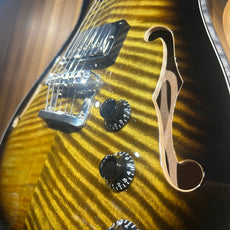 Knaggs Guitars - Chena #443 in Sunflower / Onyx Bind