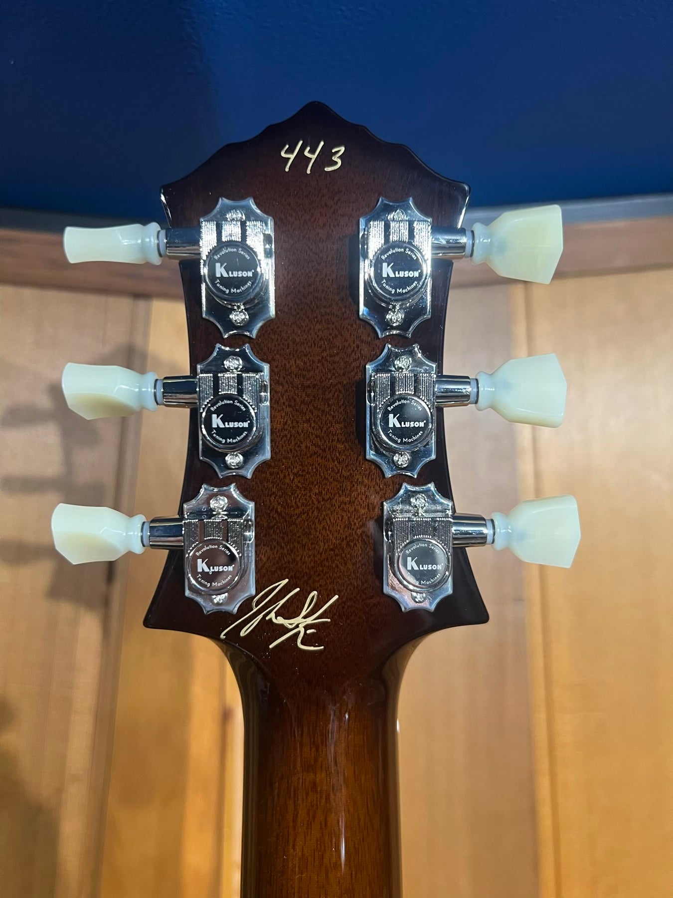 Knaggs Guitars - Chena #443 in Sunflower / Onyx Bind