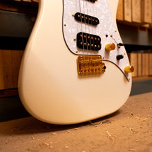 Load image into Gallery viewer, James Tyler JTG-MK1 -  White Pearl