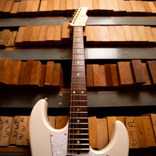 Load image into Gallery viewer, James Tyler JTG-MK1 -  White Pearl