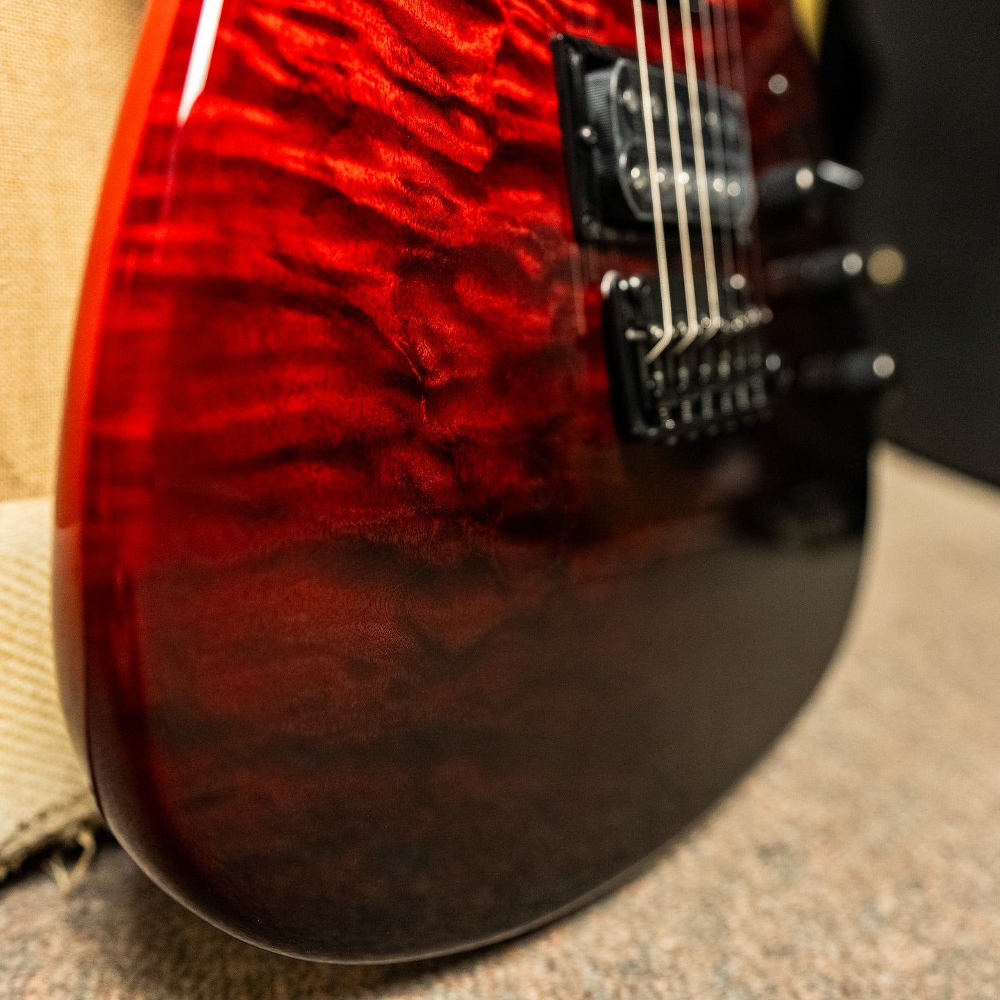 James Tyler USA Studio Elite HD-P in Twisted Fade Black/Red