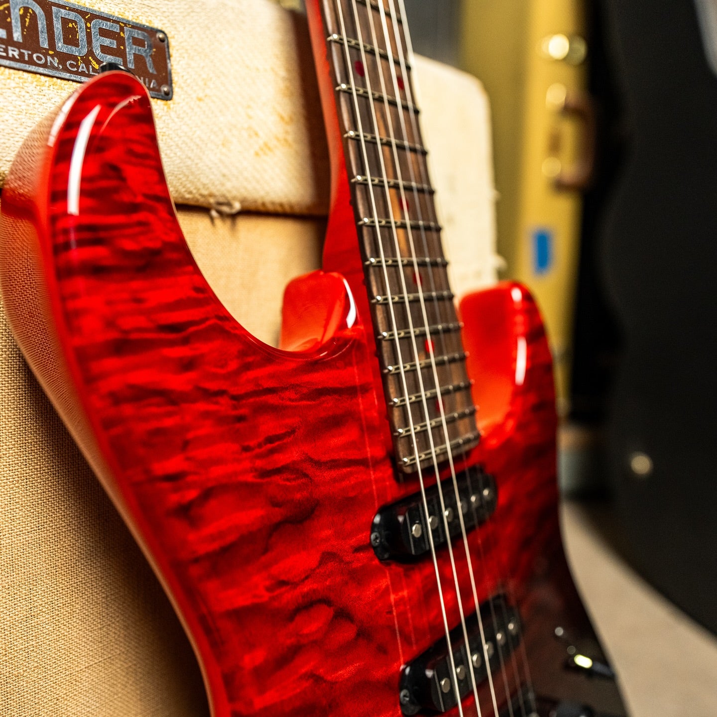 James Tyler USA Studio Elite HD-P in Twisted Fade Black/Red