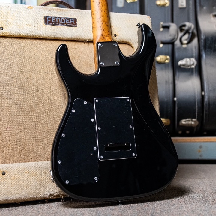 James Tyler USA Studio Elite HD-P with a quilted maple top and a roasted maple neck in Blue Burst finish