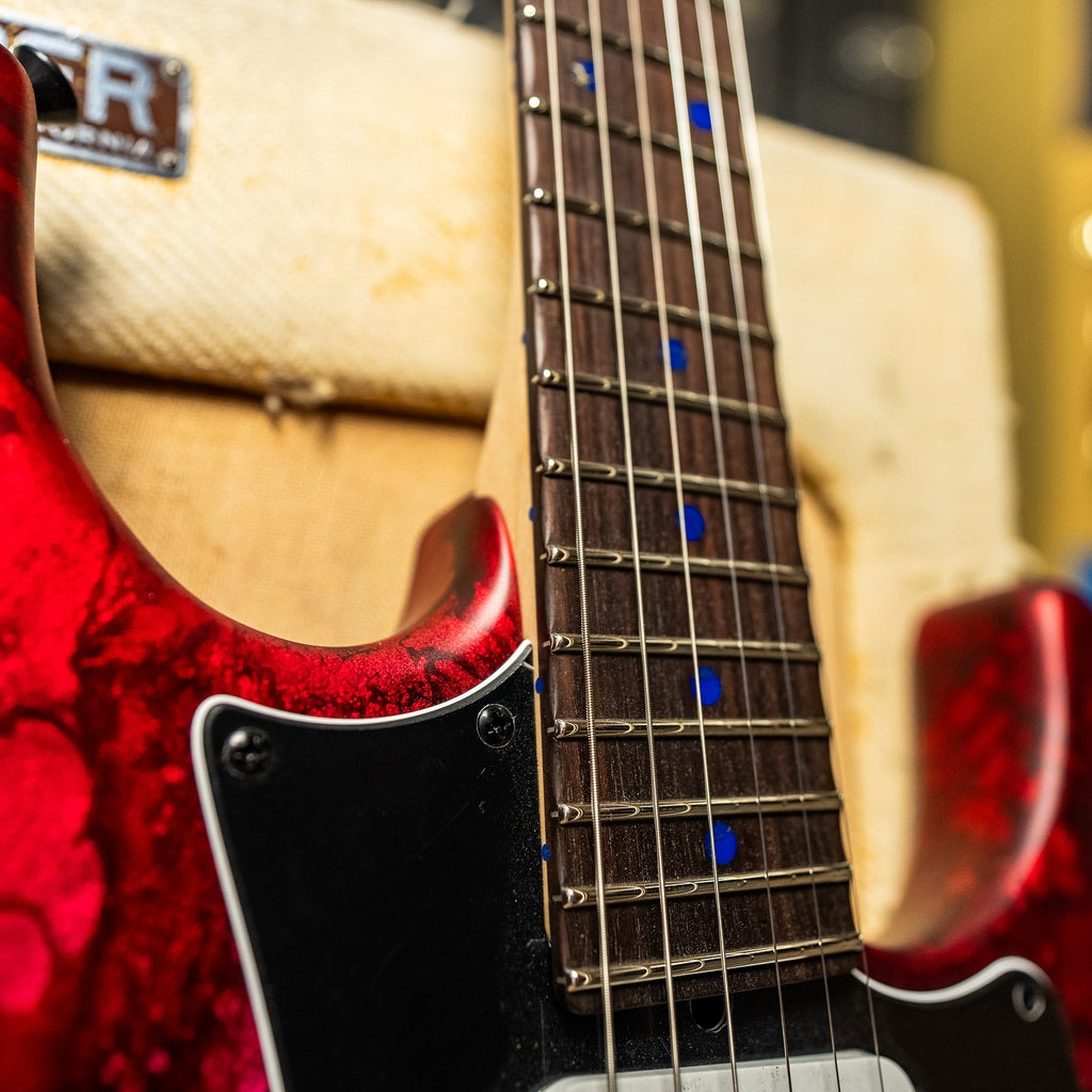 James Tyler USA Studio Elite HD – Reverse Jimburst over Cherry Red Shmear