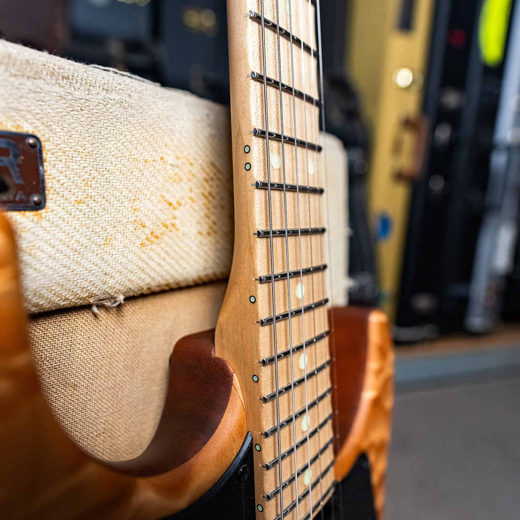 James Tyler USA Studio Elite HD – Natural 5A Quilt Maple with Bare Arm Contour in Vintage Psychedelic Vomit