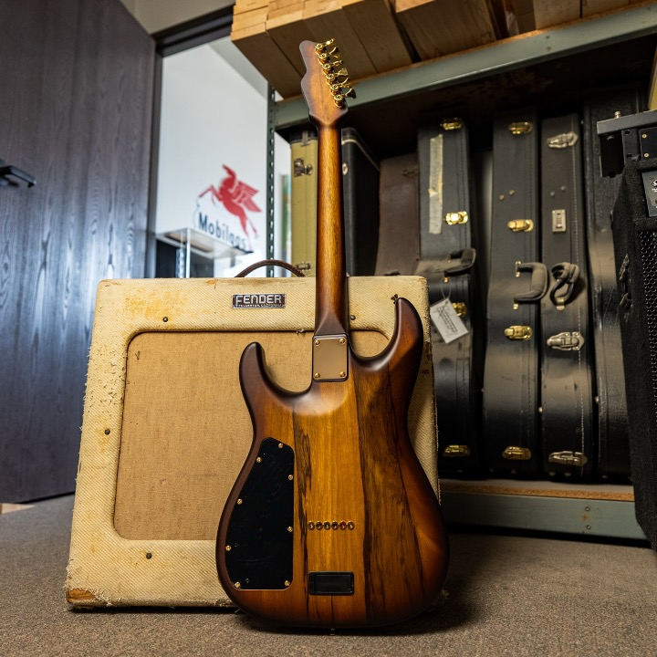 James Tyler USA Studio Elite – Brown Burst (Black Limba)