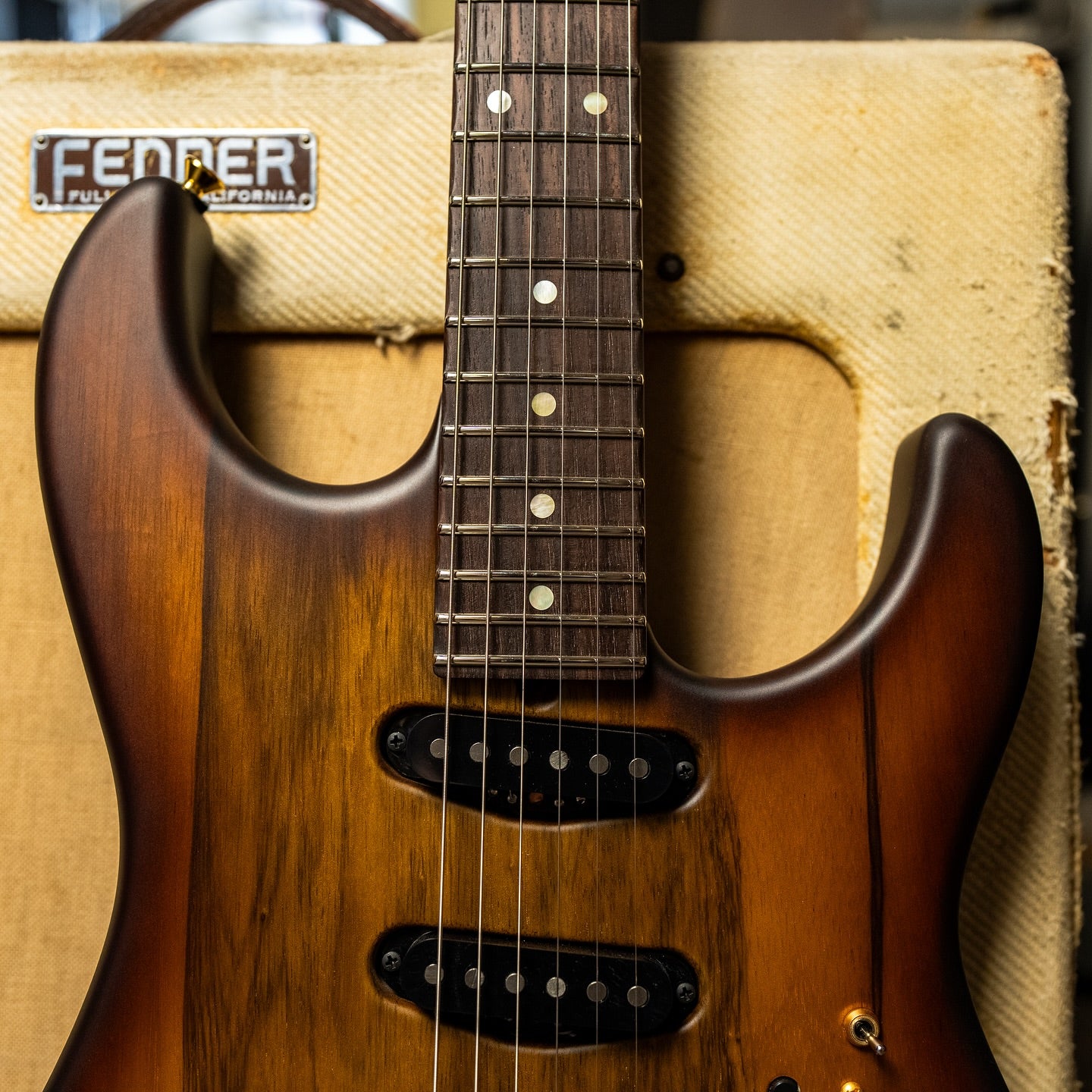 James Tyler USA Studio Elite – Brown Burst (Black Limba)