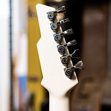 Load image into Gallery viewer, James Tyler USA Ultimate Weapon HD with Alien Guano top and White sides/back