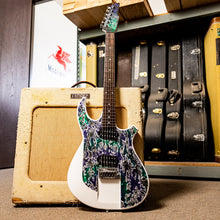 Load image into Gallery viewer, James Tyler USA Ultimate Weapon HD with Alien Guano top and White sides/back