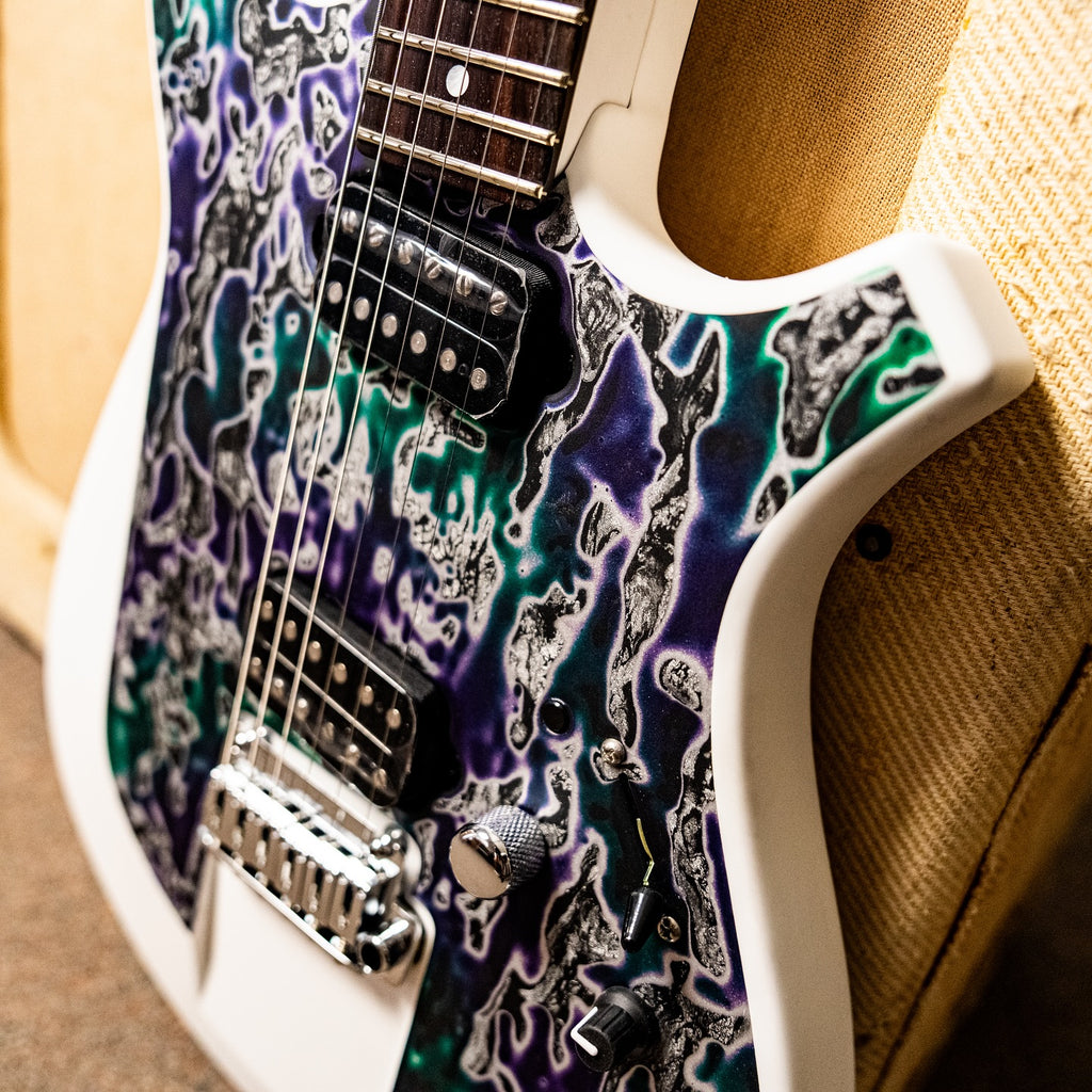 James Tyler USA Ultimate Weapon HD with Alien Guano top and White sides/back