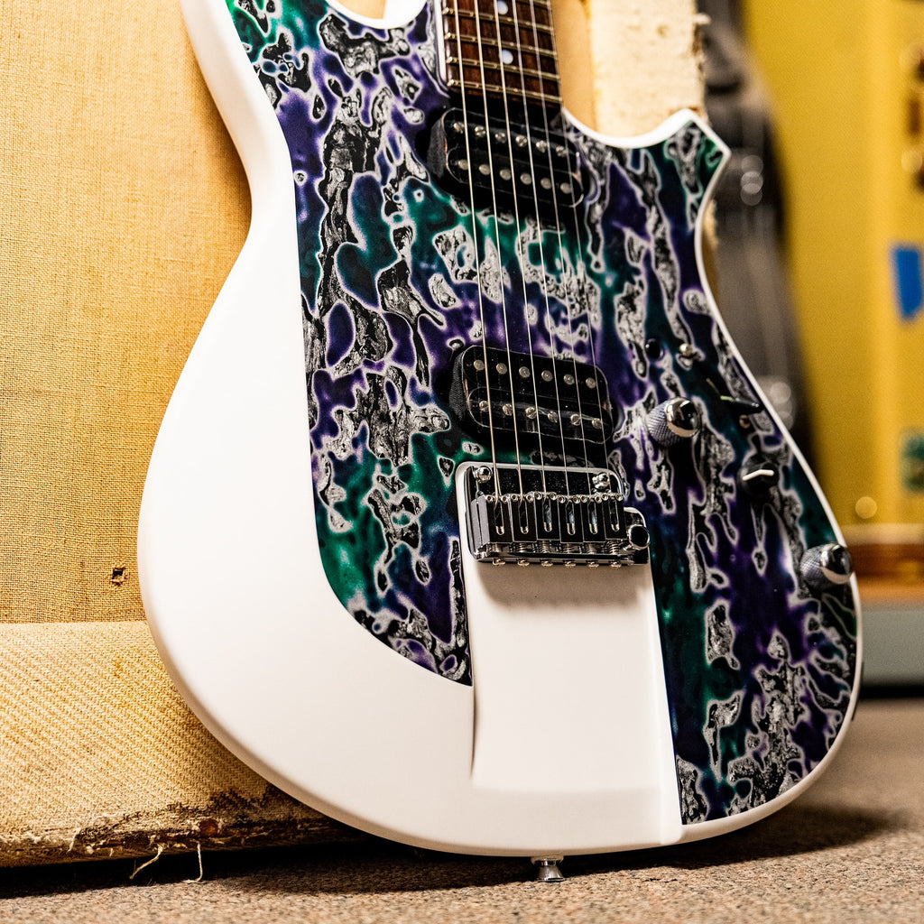 James Tyler USA Ultimate Weapon HD with Alien Guano top and White sides/back