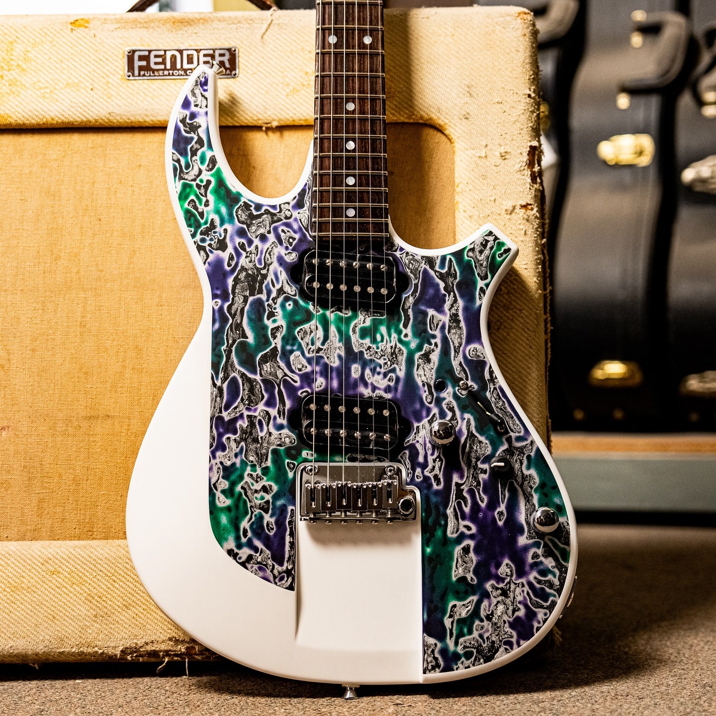 James Tyler USA Ultimate Weapon HD with Alien Guano top and White sides/back