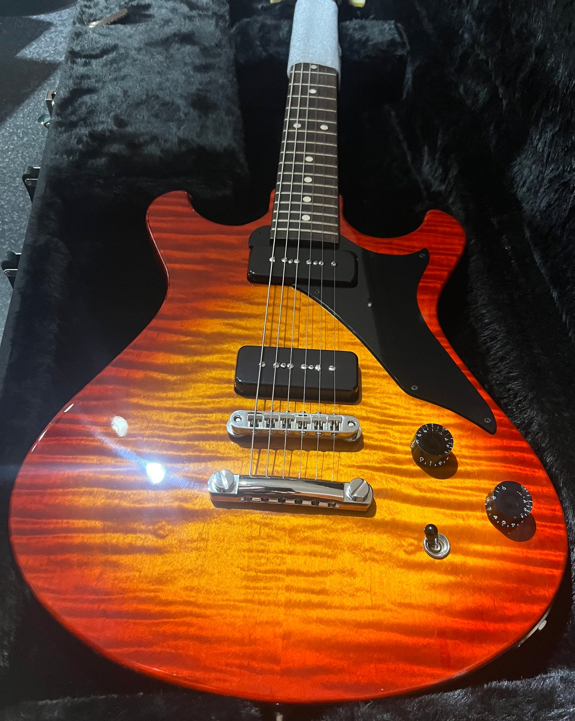 Knaggs Guitars - Keya “J” MT # 353, Cherry Burst