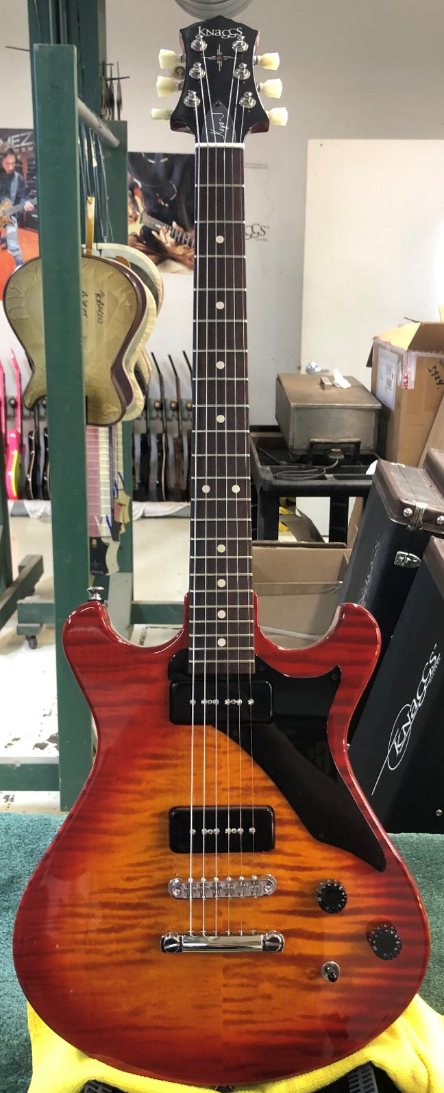 Knaggs Guitars - Keya “J” MT # 353, Cherry Burst