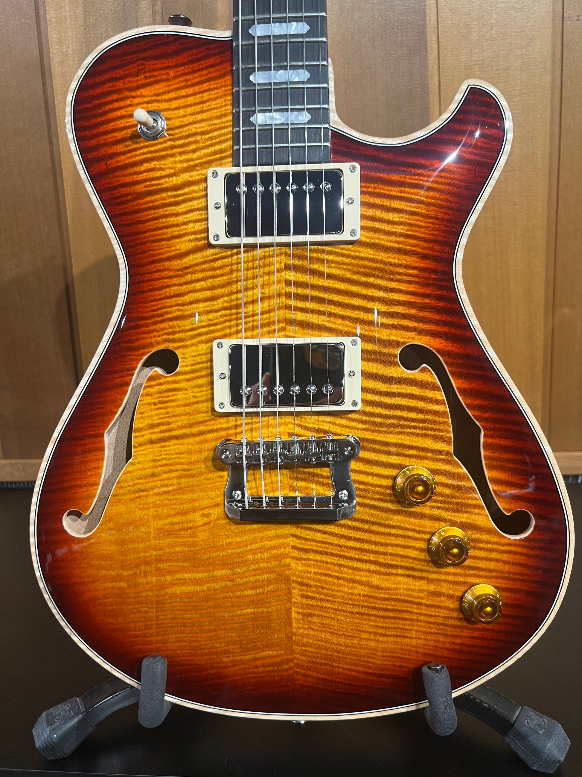 Knaggs Guitars - Chena, 454, Dark Cherry Burst