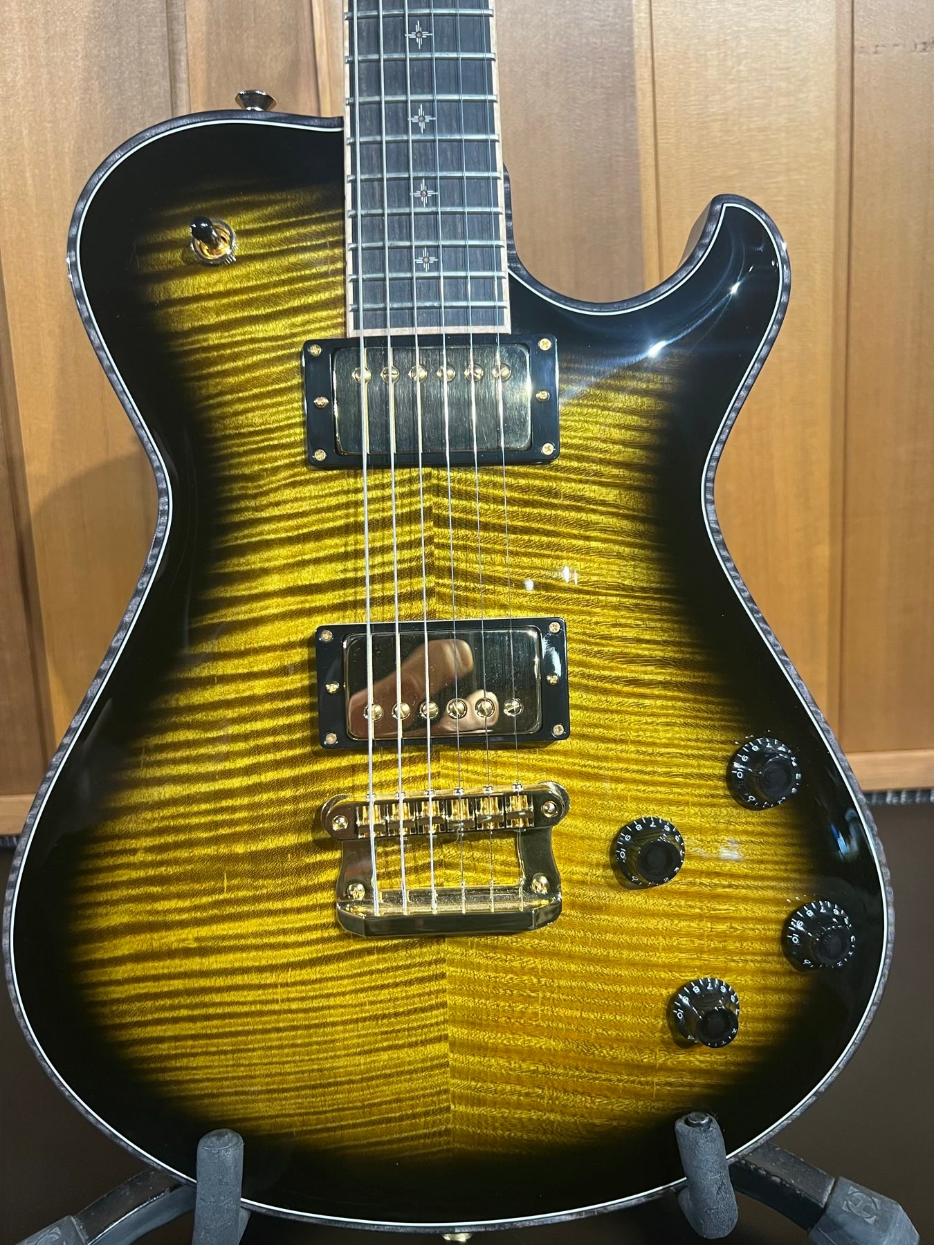 Knaggs Guitars - Kenai, # 2200, Sunflower Black Burst