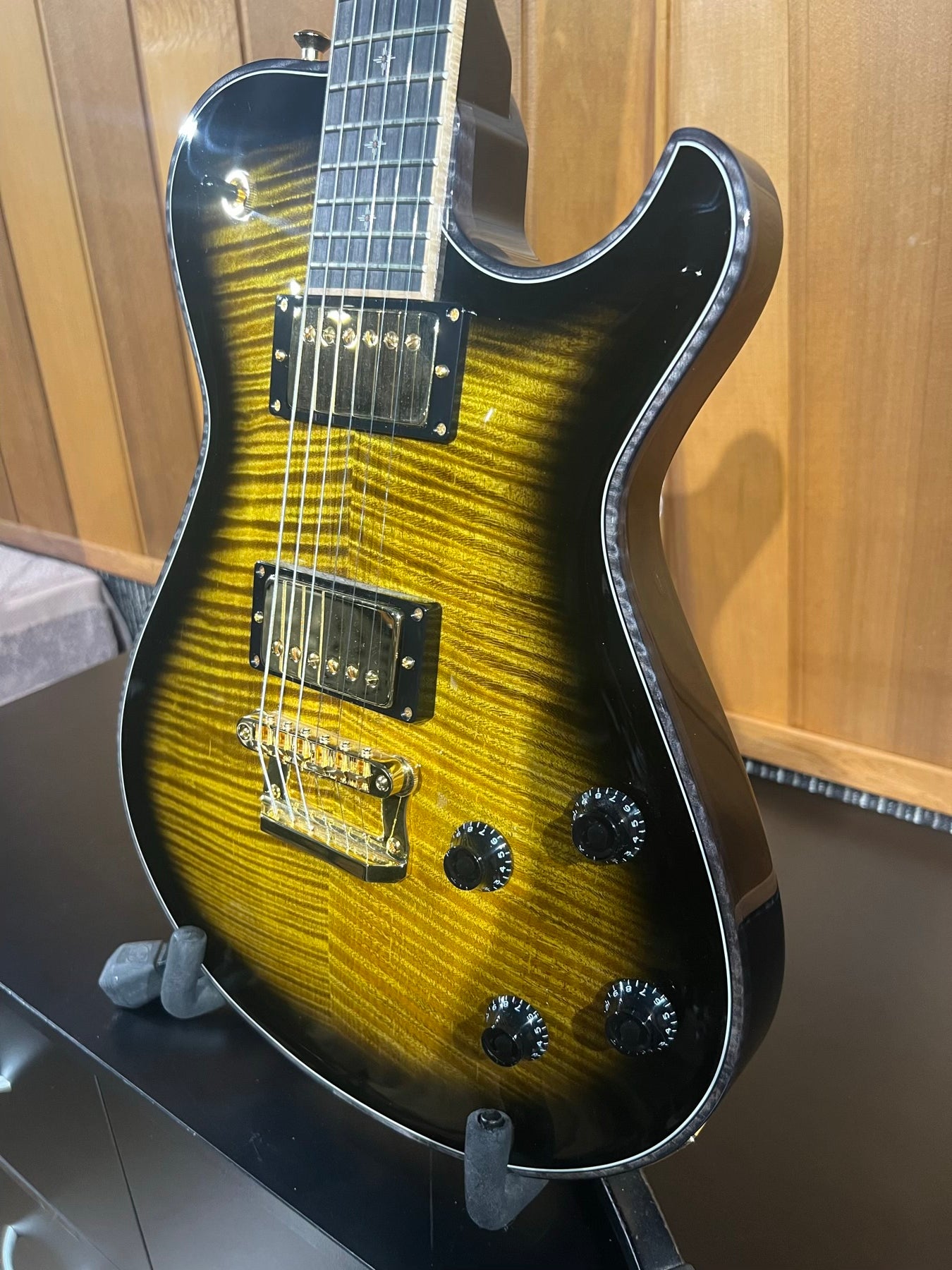 Knaggs Guitars - Kenai, # 2200, Sunflower Black Burst