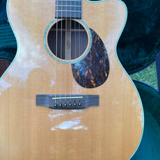 Martin OMC16RE-Aura  (Second Hand)