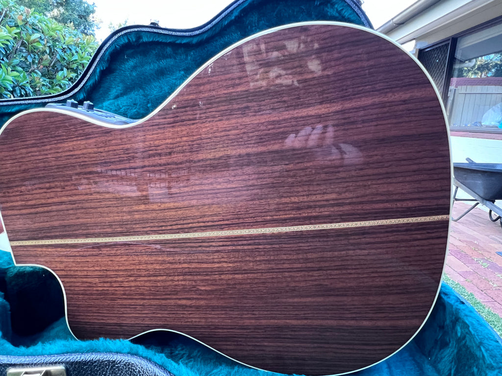 Martin OMC16RE-Aura  (Second Hand)