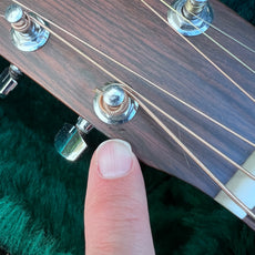Martin OMC16RE-Aura  (Second Hand)