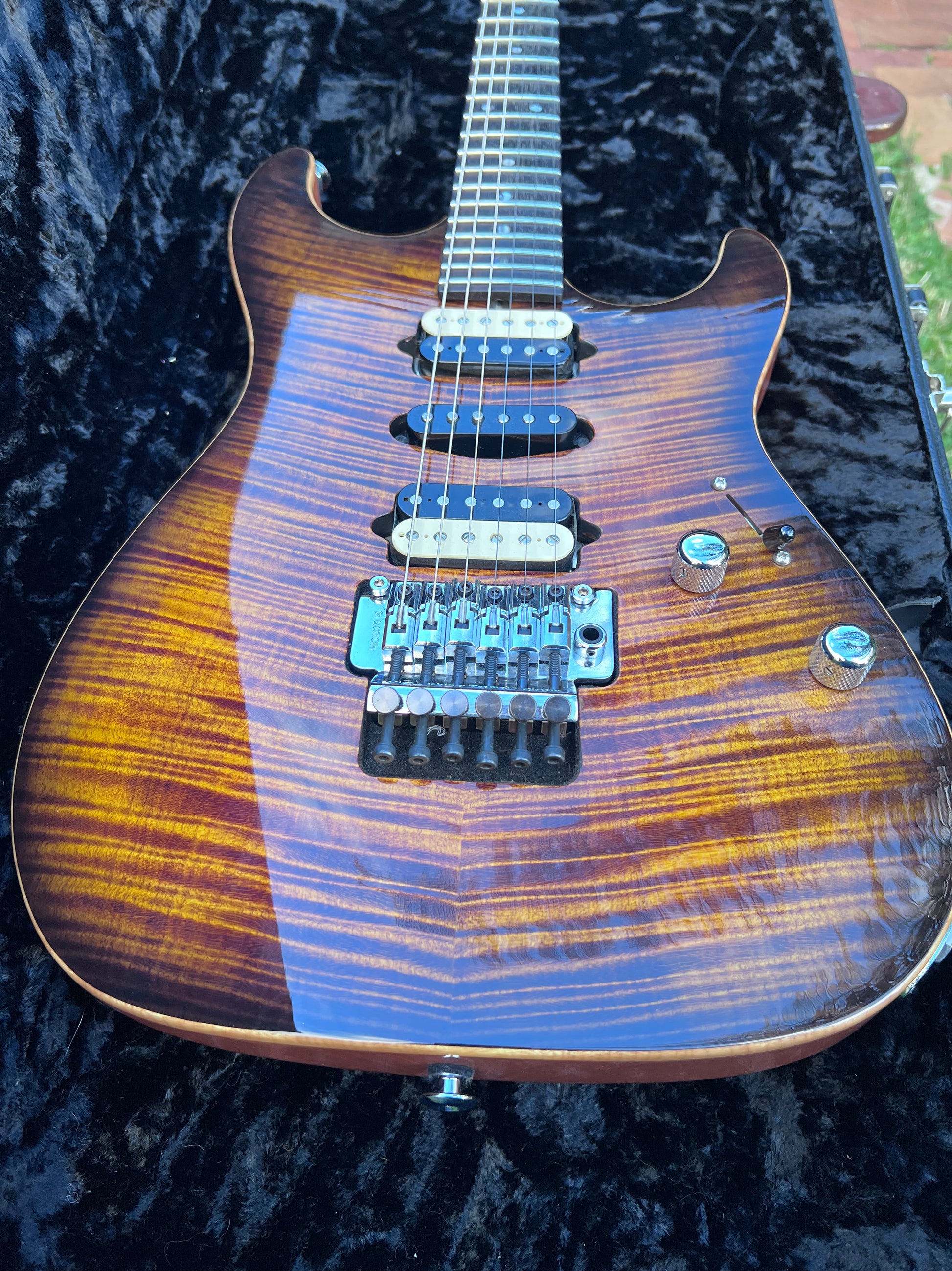 Suhr Bengal Burst Standard&nbsp  (Second Hand)