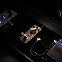 Load image into Gallery viewer, Sonicake - Shark - Mini Guitar Pedal Australia